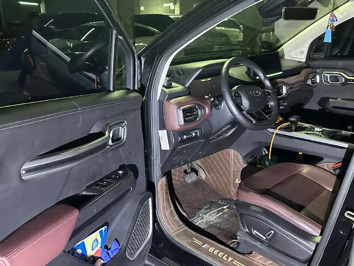 2022 Geely Okavango 1.8T 184HP L4 7DCT,autocango,china used car exporter,china ev exporter,chinese used car exporter,chinese used ev exporter