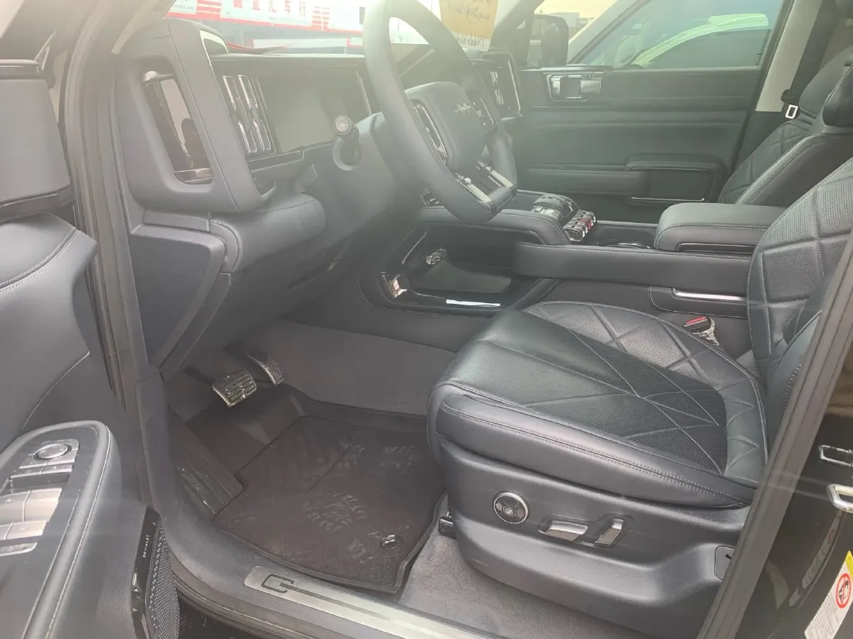 2023 FangChengBao Bao 5 1.5T 194HP L4 E-CVT PHEV 31.8KWH,autocango,china used car exporter,china ev exporter,chinese used car exporter,chinese used ev exporter