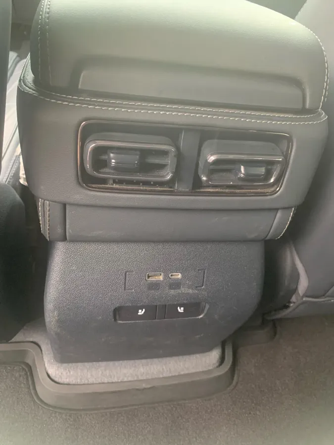 2023 FangChengBao Bao 5 1.5T 194HP L4 E-CVT PHEV 31.8KWH,autocango,china used car exporter,china ev exporter,chinese used car exporter,chinese used ev exporter