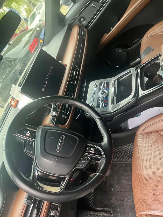 2021 Lincoln Nautilus 2.0T 245HP L4 8AT,autocango,china used car exporter,china ev exporter,chinese used car exporter,chinese used ev exporter