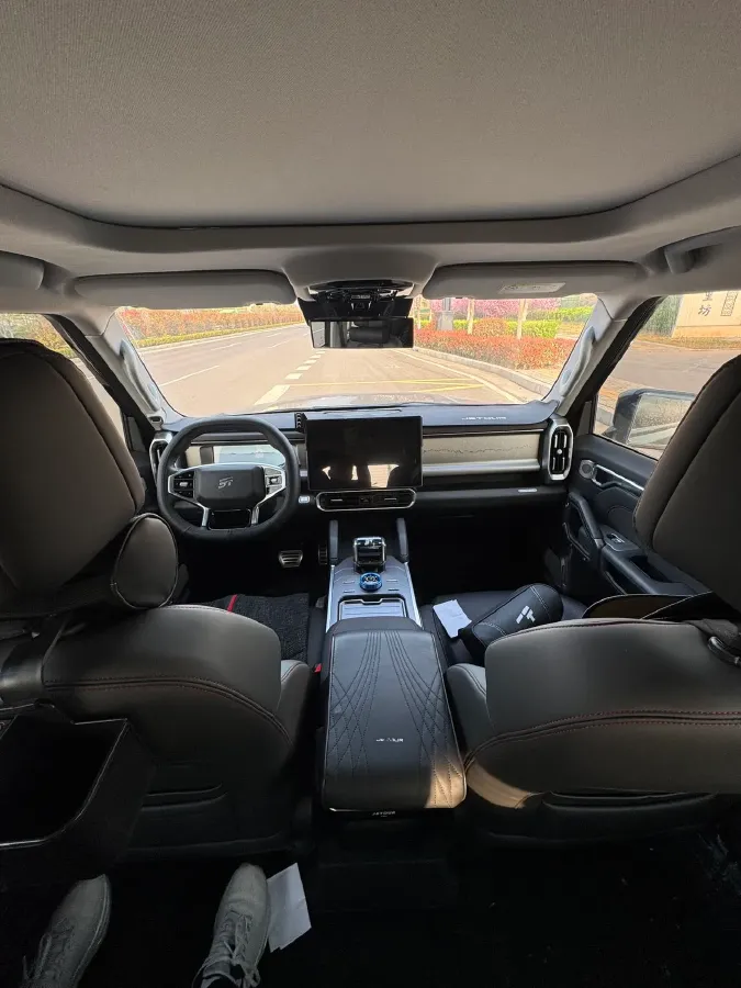 2023 Jetour Traveller 2.0T 254HP L4 7DCT,autocango,china used car exporter,china ev exporter,chinese used car exporter,chinese used ev exporter