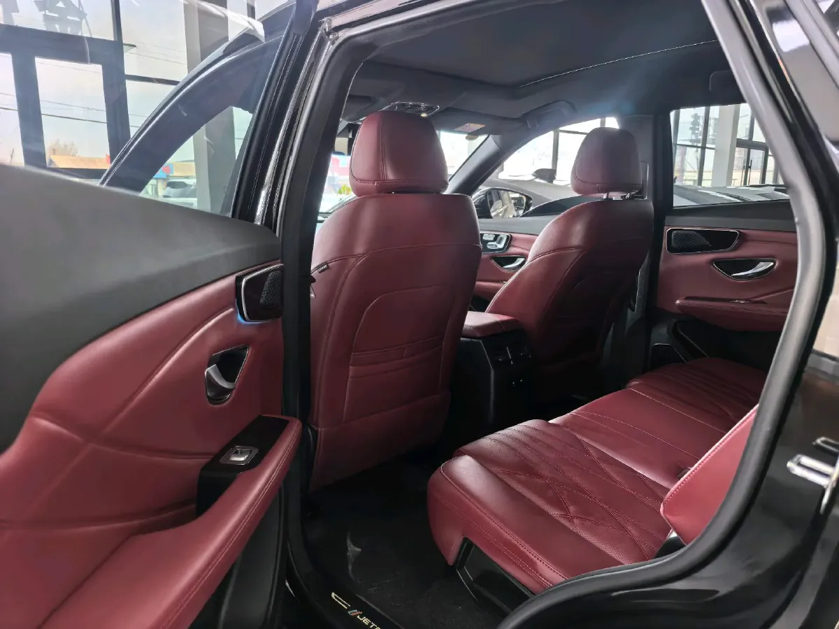 2025 Jetour X70 Plus 1.5T 156HP L4 6DCT,autocango,china used car exporter,china ev exporter,chinese used car exporter,chinese used ev exporter