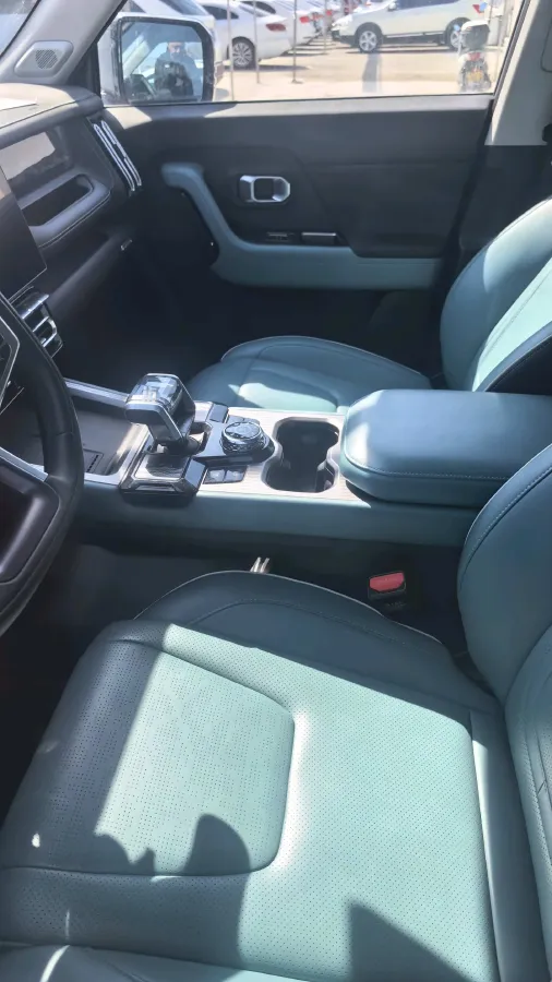 2025 Jetour Traveller 2.0T 254HP L4 7DCT,autocango,china used car exporter,china ev exporter,chinese used car exporter,chinese used ev exporter