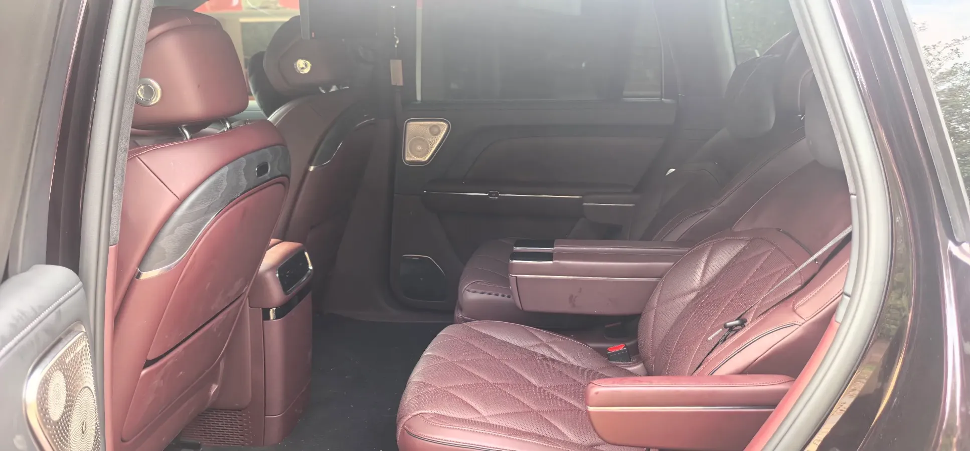 2026 Voyah 9L 1.5T 150HP L4 PHEV,autocango,china used car exporter,china ev exporter,chinese used car exporter,chinese used ev exporter