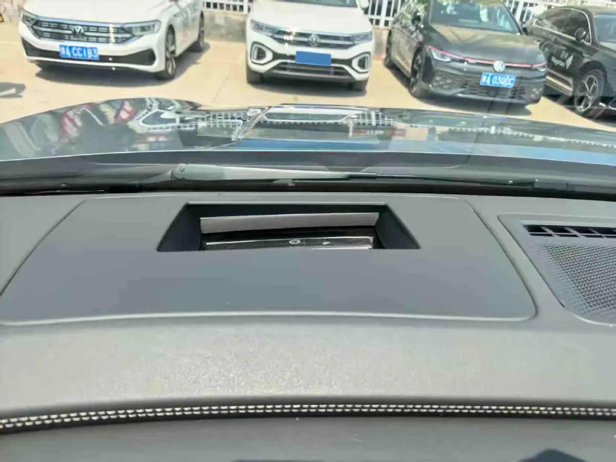 2026 Volkswagen Talagon 2.0T 272HP L4 7DCT,autocango,china used car exporter,china ev exporter,chinese used car exporter,chinese used ev exporter