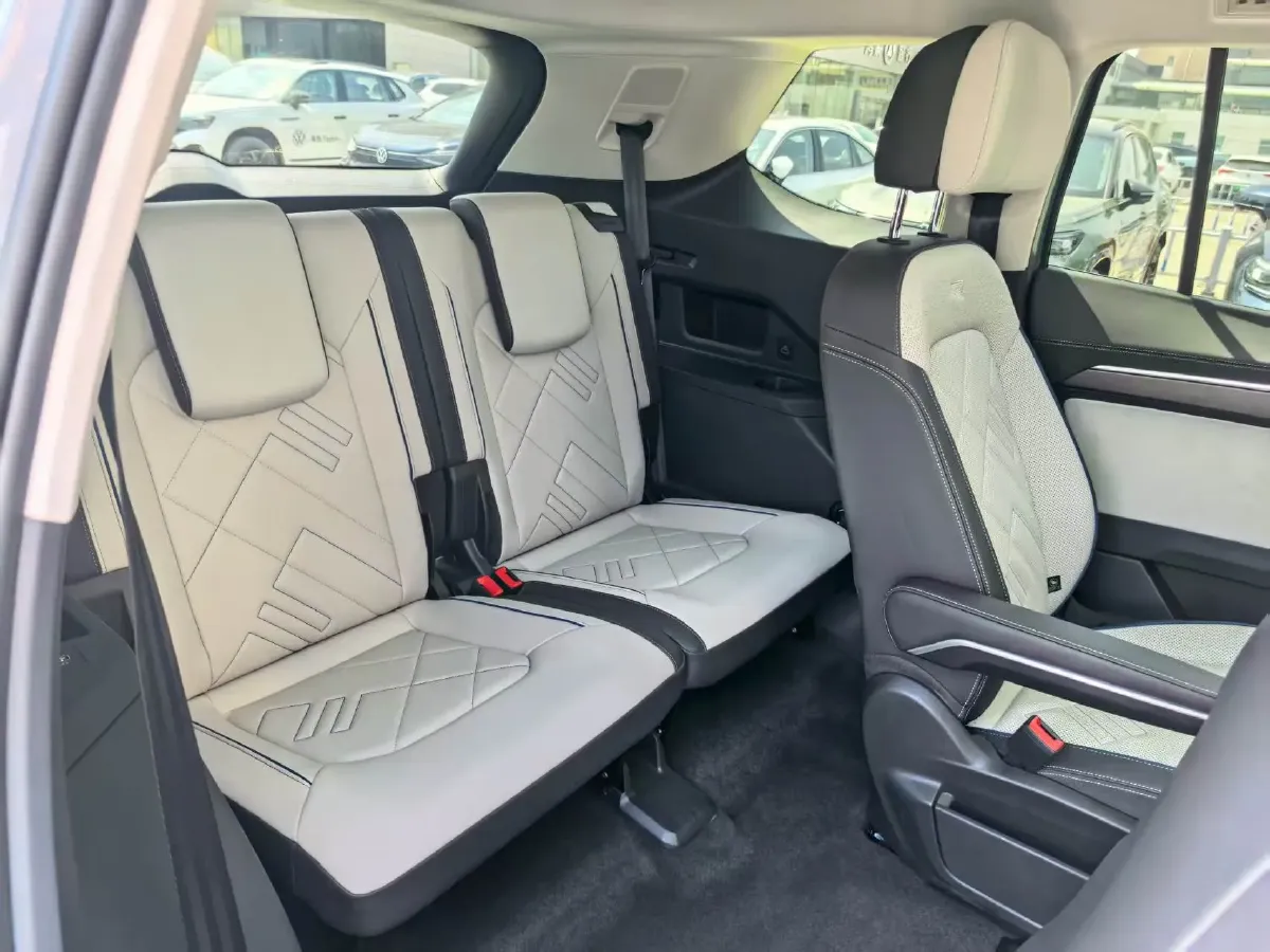 2026 Volkswagen Talagon 2.0T 272HP L4 7DCT,autocango,china used car exporter,china ev exporter,chinese used car exporter,chinese used ev exporter