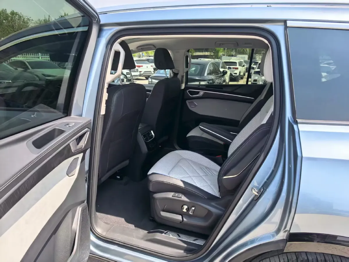 2026 Volkswagen Talagon 2.0T 272HP L4 7DCT,autocango,china used car exporter,china ev exporter,chinese used car exporter,chinese used ev exporter