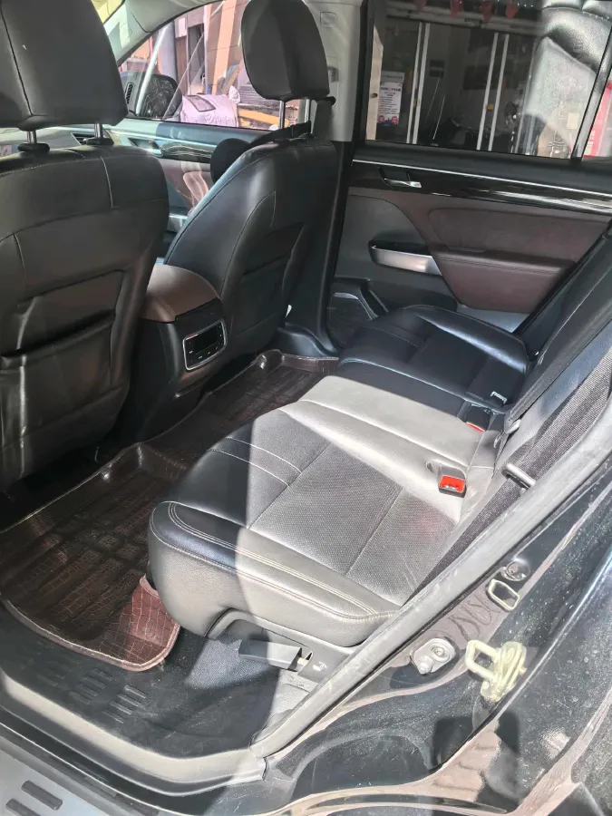 2017 GAC Trumpchi GS8 2.0T 201HP L4 6AT,autocango,china used car exporter,china ev exporter,chinese used car exporter,chinese used ev exporter