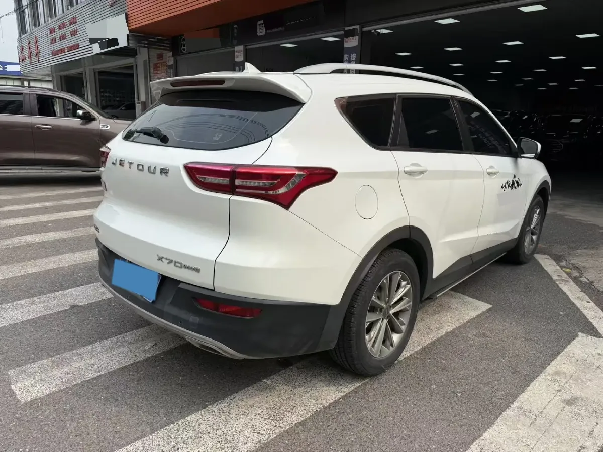 2018 SWM X7 1.8L 137HP L4 5MT,autocango,china used car exporter,china ev exporter,chinese used car exporter,chinese used ev exporter