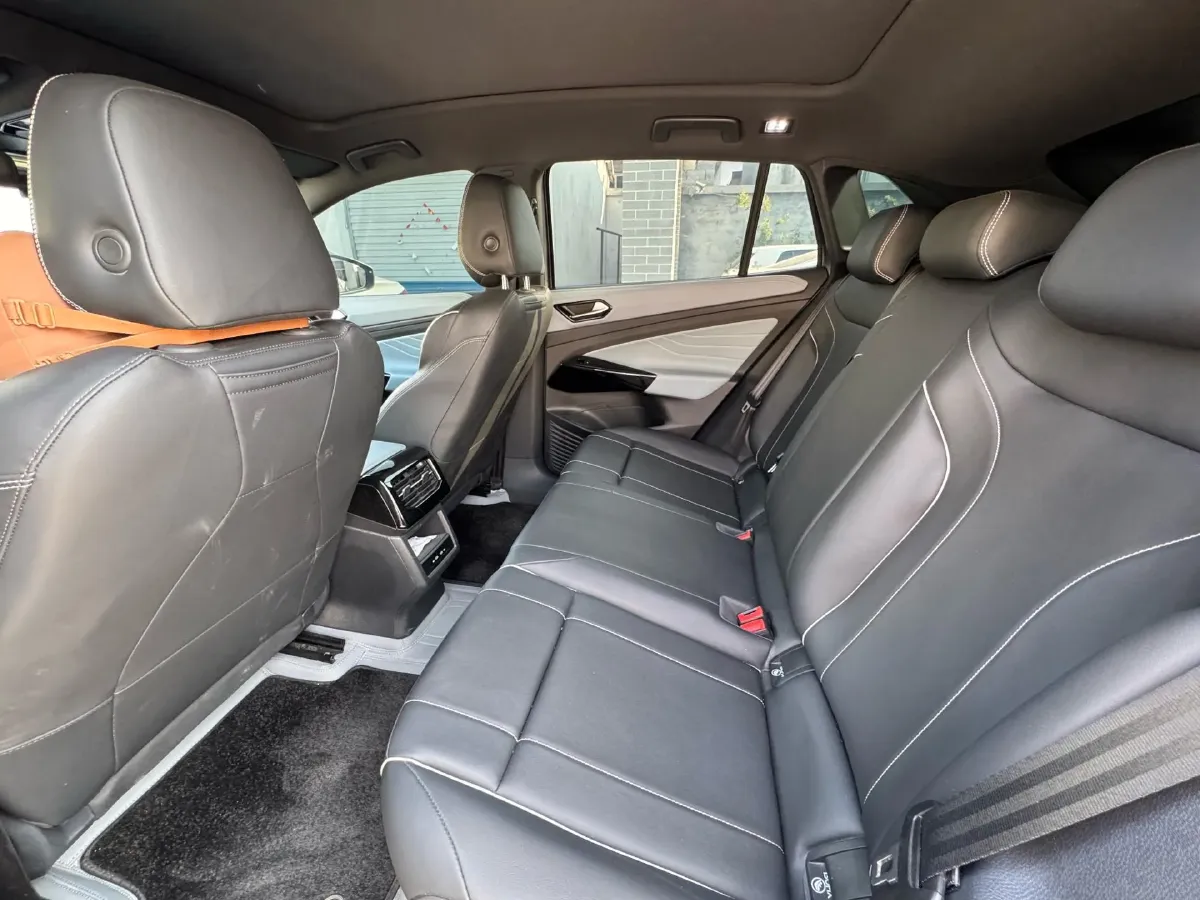 2023 Volkswagen ID.4 X BEV 52.8KWH,autocango,china used car exporter,china ev exporter,chinese used car exporter,chinese used ev exporter