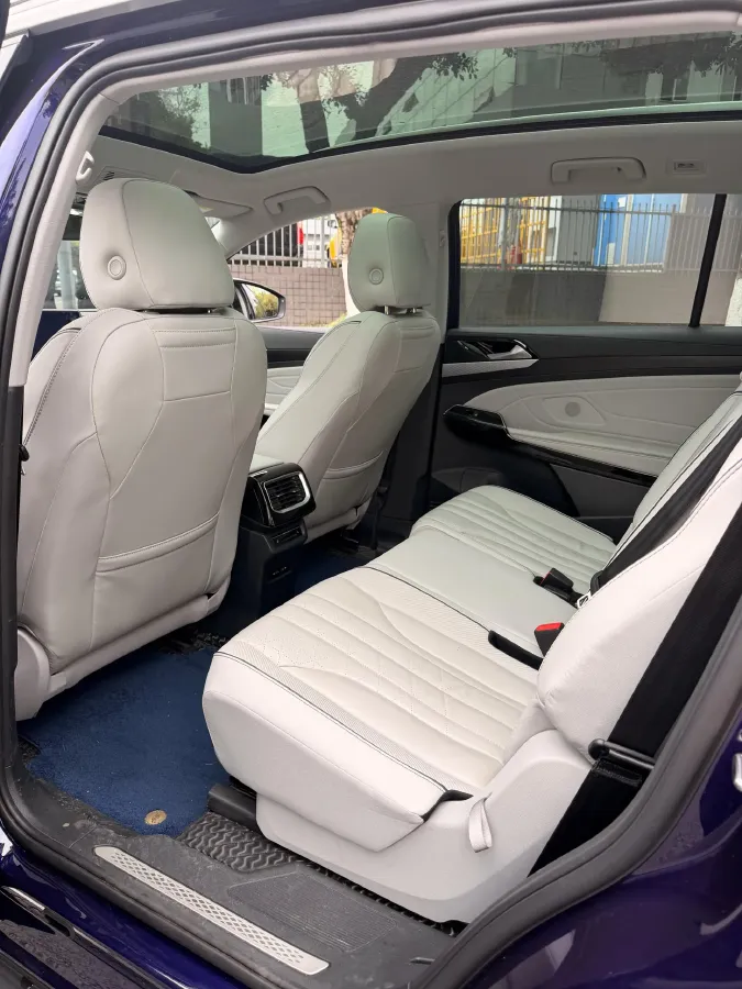 2021 Volkswagen ID.6 Crozz BEV 84.8KWH,autocango,china used car exporter,china ev exporter,chinese used car exporter,chinese used ev exporter