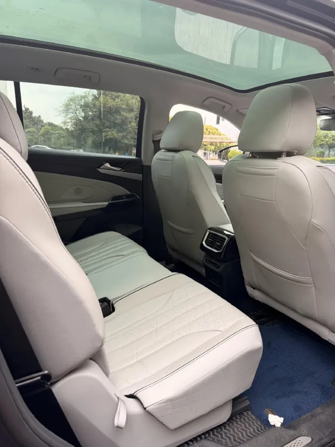 2021 Volkswagen ID.6 Crozz BEV 84.8KWH,autocango,china used car exporter,china ev exporter,chinese used car exporter,chinese used ev exporter