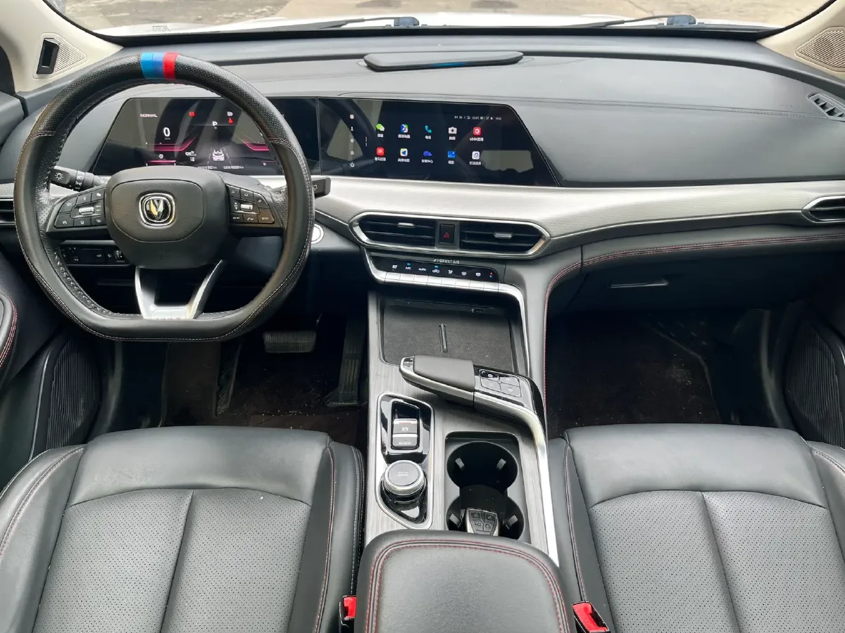 2020 ChangAn UNI-T 1.5T 180HP L4 7DCT,autocango,china used car exporter,china ev exporter,chinese used car exporter,chinese used ev exporter