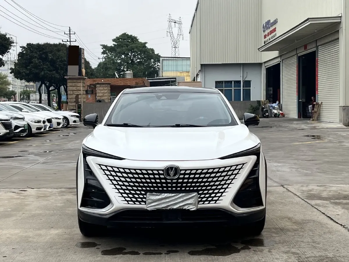 2020 ChangAn UNI-T 1.5T 180HP L4 7DCT,autocango,china used car exporter,china ev exporter,chinese used car exporter,chinese used ev exporter