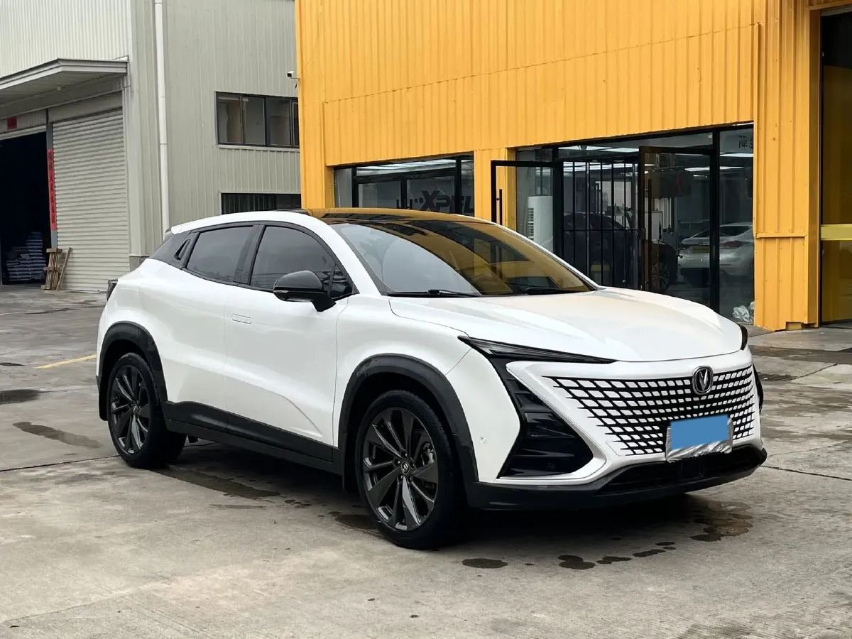 2020 ChangAn UNI-T 1.5T 180HP L4 7DCT,autocango,china used car exporter,china ev exporter,chinese used car exporter,chinese used ev exporter
