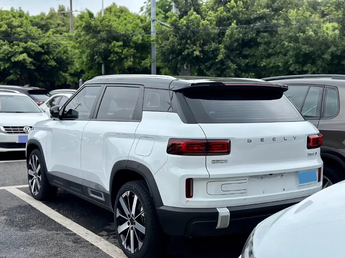 2024 DongFeng Aeolus YiXuan MAX 1.5T 197HP L4 7DCT,autocango,china used car exporter,china ev exporter,chinese used car exporter,chinese used ev exporter