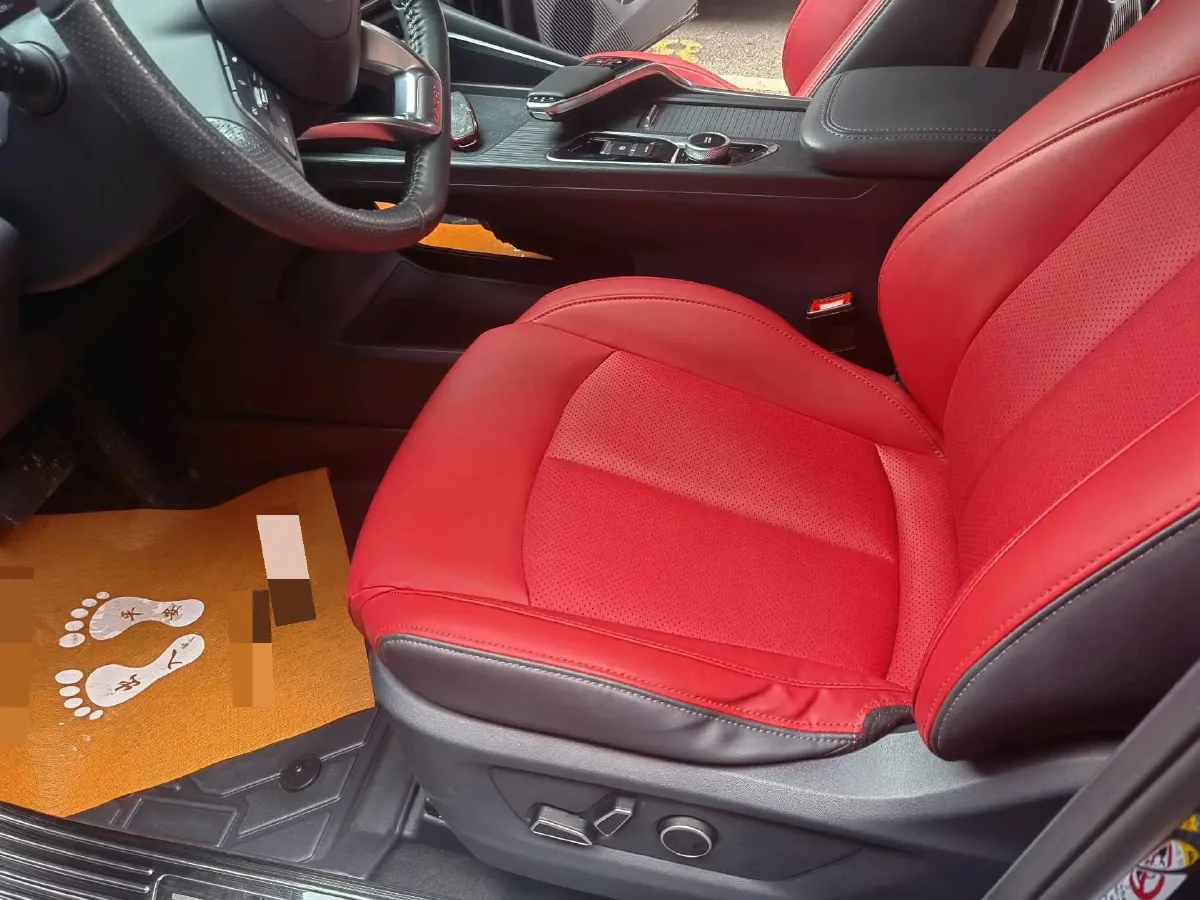 2021 ChangAn UNI-T 1.5T 180HP L4 7DCT,autocango,china used car exporter,china ev exporter,chinese used car exporter,chinese used ev exporter