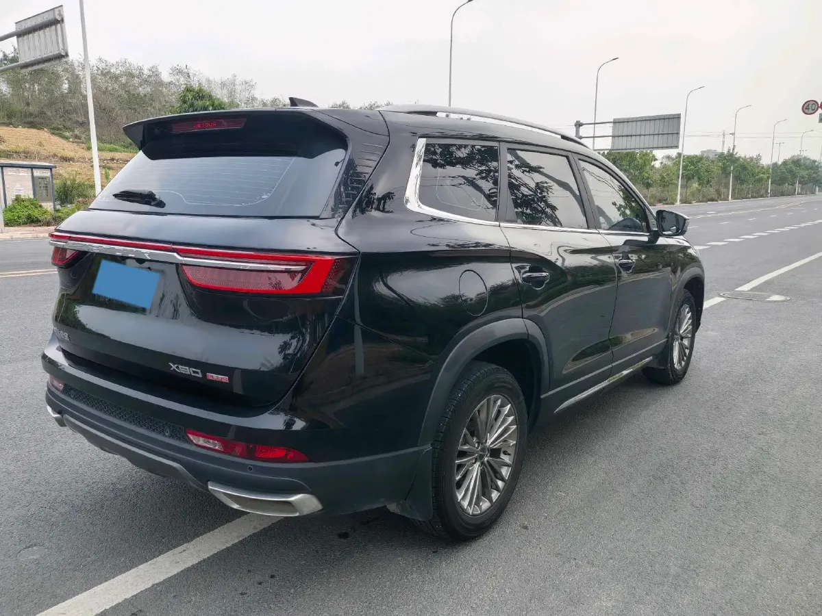 2023 Jetour X90 Plus 1.5T 156HP L4 6MT,autocango,china used car exporter,china ev exporter,chinese used car exporter,chinese used ev exporter