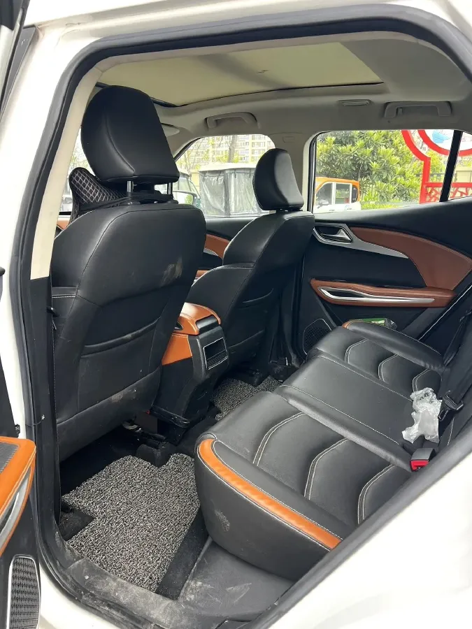 2017 Zotye T300 1.5T 144HP L4 CVT,autocango,china used car exporter,china ev exporter,chinese used car exporter,chinese used ev exporter