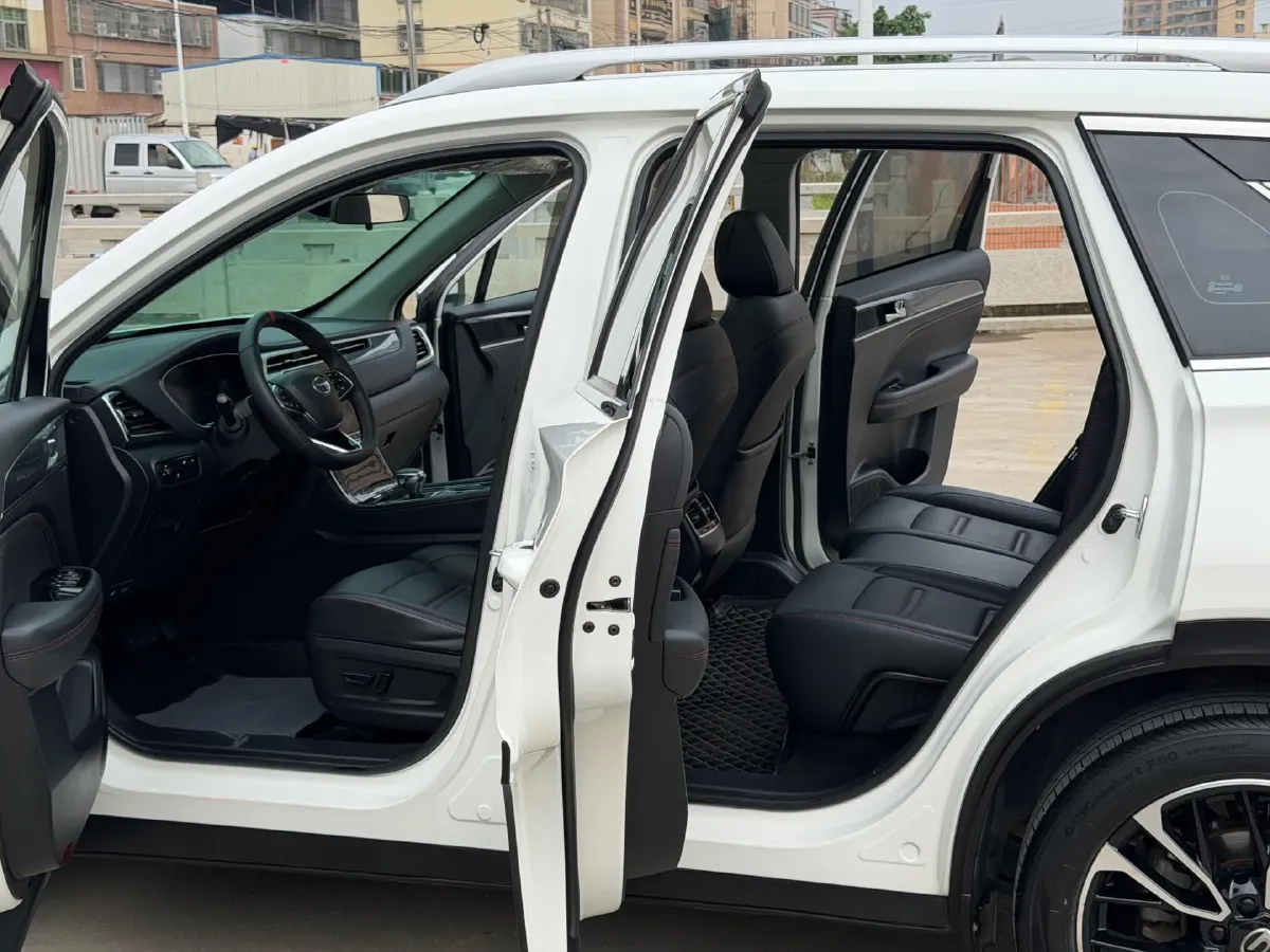 2022 GAC Trumpchi GS4 Plus 1.5T 169HP L4 6AT,autocango,china used car exporter,china ev exporter,chinese used car exporter,chinese used ev exporter