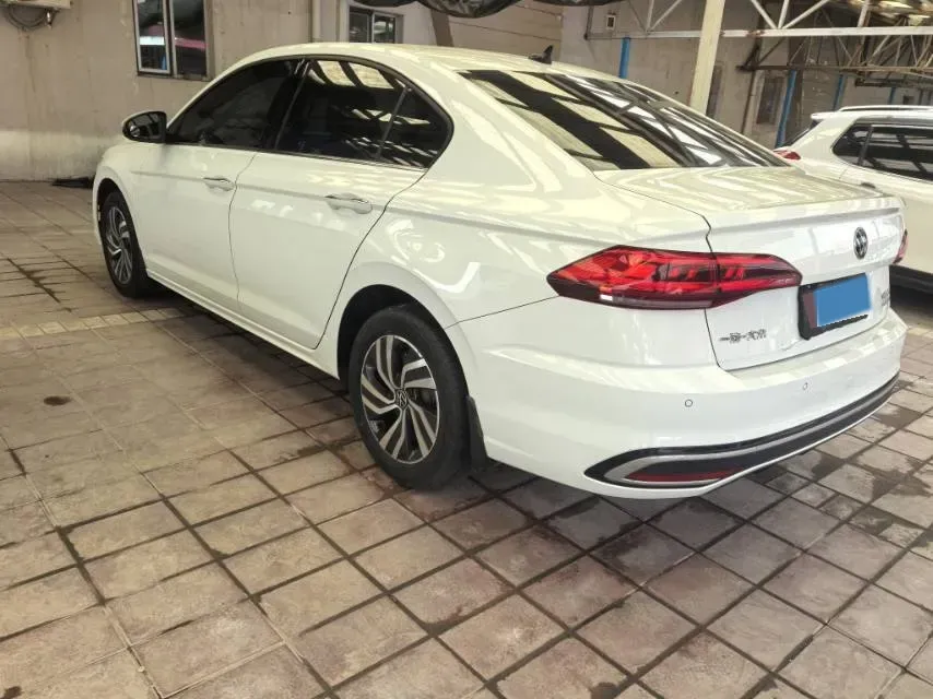 2023 Volkswagen Bora 1.2T 116HP L4 7DCT,autocango,china used car exporter,china ev exporter,chinese used car exporter,chinese used ev exporter