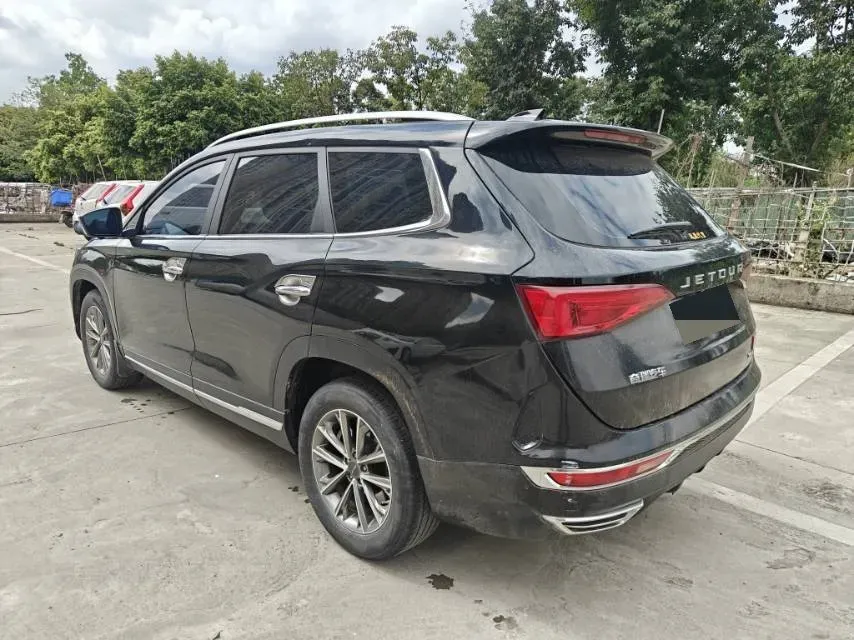 2019 Jetour X90 1.5T 147HP L4 6MT,autocango,china used car exporter,china ev exporter,chinese used car exporter,chinese used ev exporter