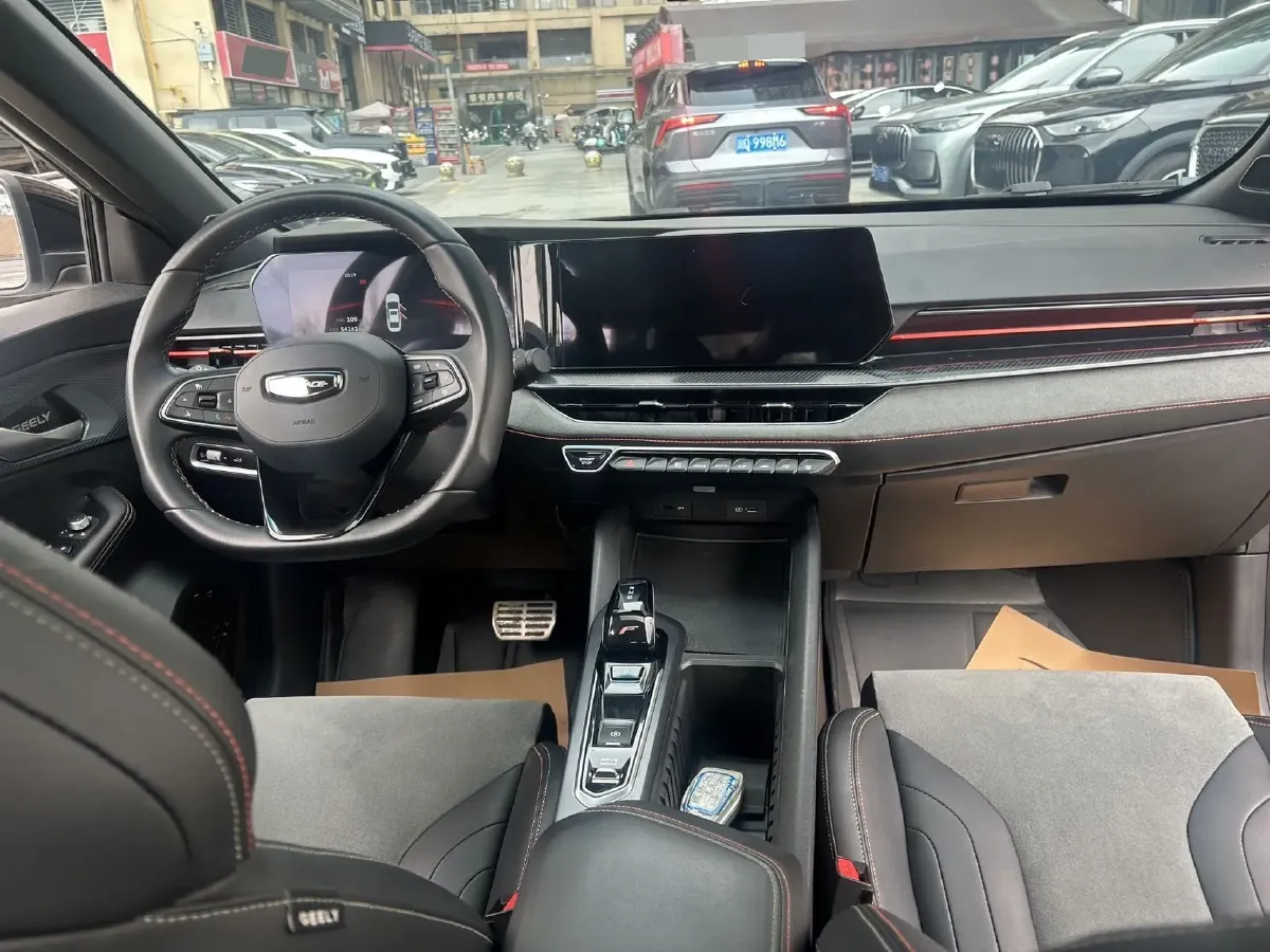 2022 Geely Binray 1.5T 181HP L4 7DCT,autocango,china used car exporter,china ev exporter,chinese used car exporter,chinese used ev exporter