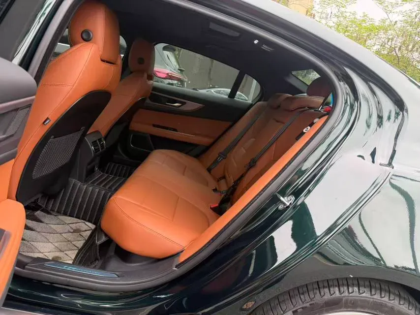 2021 Jaguar XEL 2.0T 250HP L4 8AT,autocango,china used car exporter,china ev exporter,chinese used car exporter,chinese used ev exporter