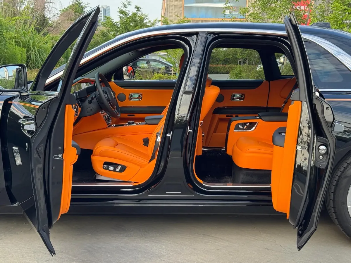 2021 Rolls-Royce Ghost 6.7T 571HP V12 8AT,autocango,china used car exporter,china ev exporter,chinese used car exporter,chinese used ev exporter