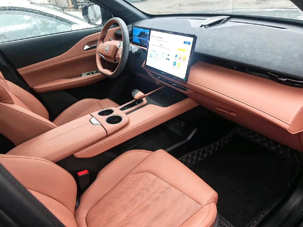 2025 ChangAn UNI-Z 1.5L 98HP L4 E-CVT PHEV,autocango,china used car exporter,china ev exporter,chinese used car exporter,chinese used ev exporter