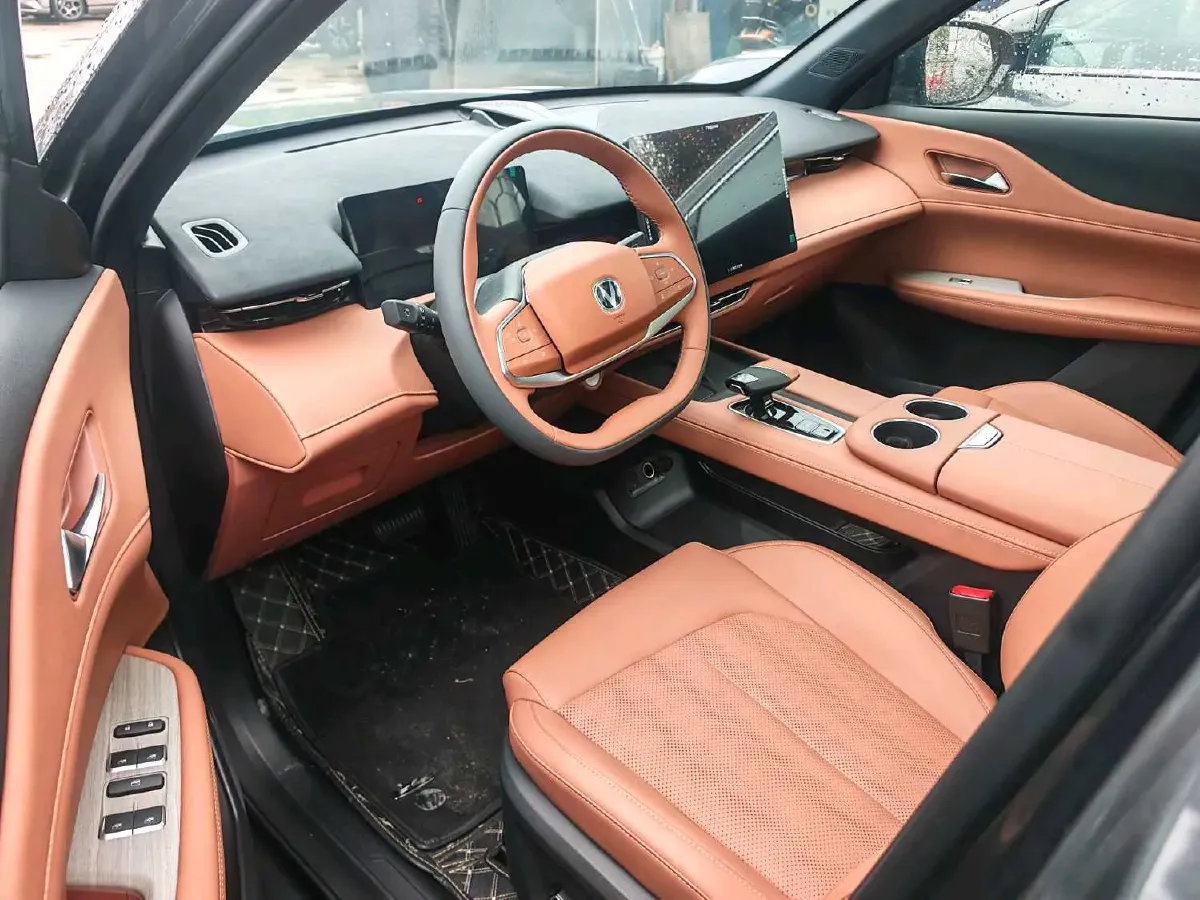 2025 ChangAn UNI-Z 1.5L 98HP L4 E-CVT PHEV,autocango,china used car exporter,china ev exporter,chinese used car exporter,chinese used ev exporter