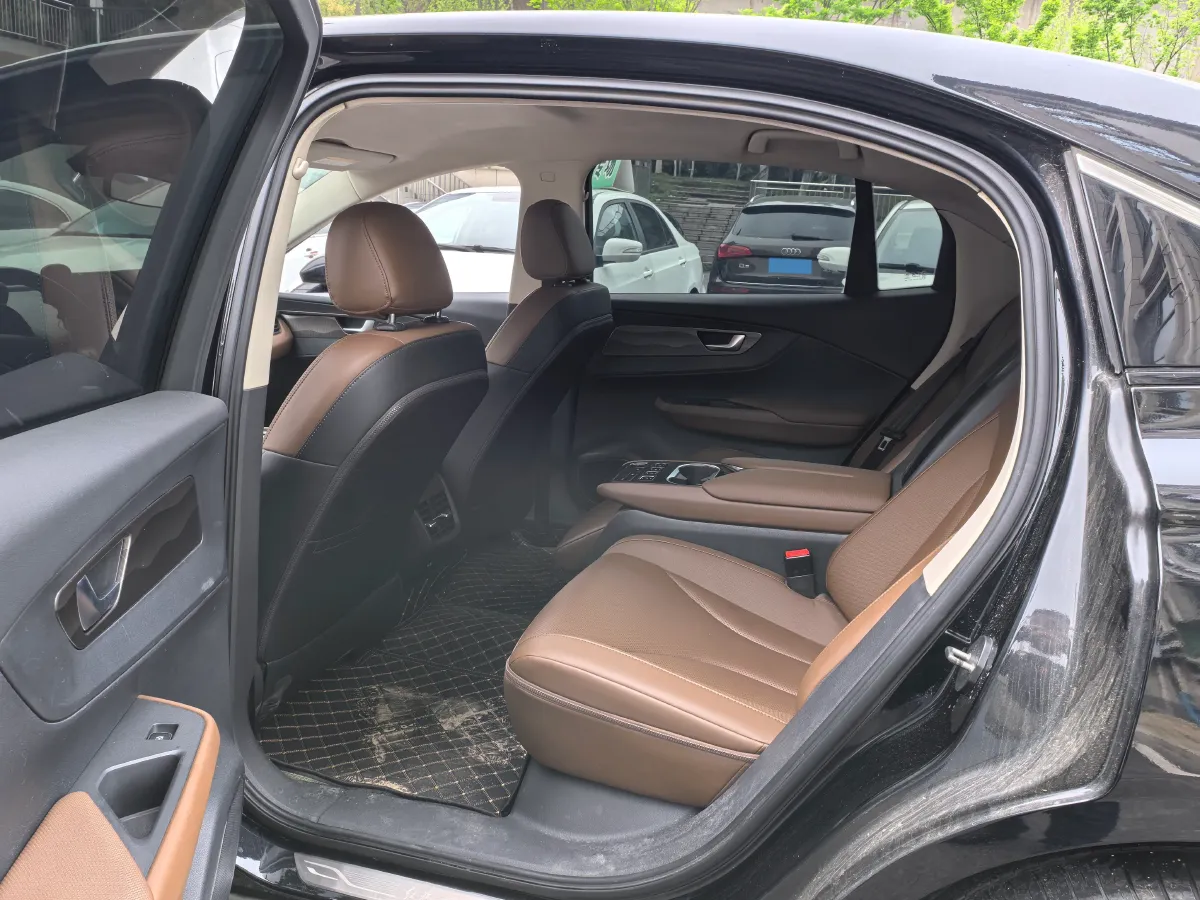 2021 HongQi E-QM5 BEV 54KWH,autocango,china used car exporter,china ev exporter,chinese used car exporter,chinese used ev exporter