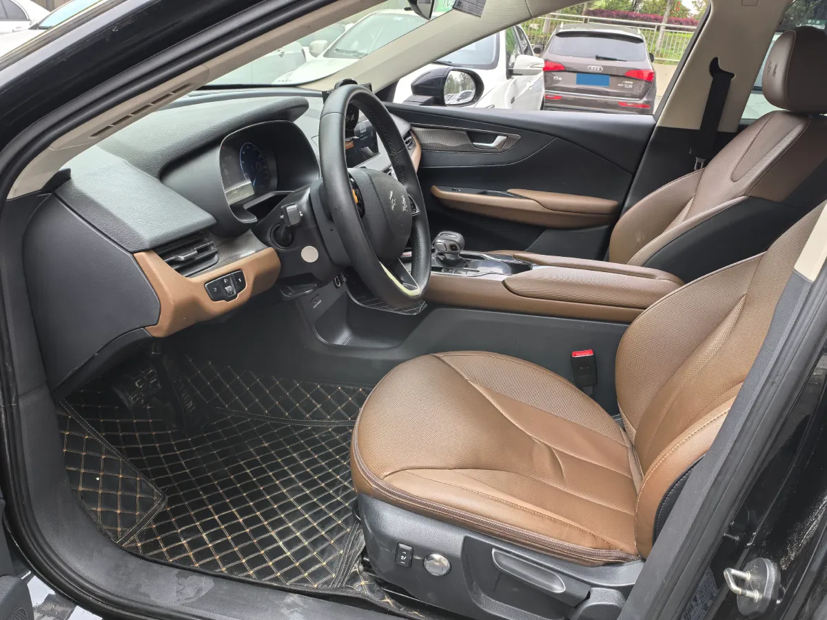 2021 HongQi E-QM5 BEV 54KWH,autocango,china used car exporter,china ev exporter,chinese used car exporter,chinese used ev exporter