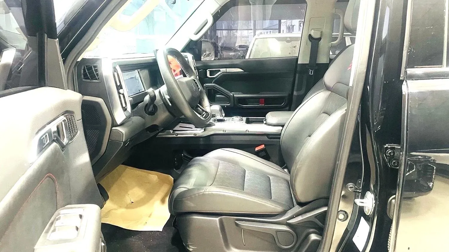 2023 Jetour Traveller 1.5T 184HP L4 7DCT,autocango,china used car exporter,china ev exporter,chinese used car exporter,chinese used ev exporter