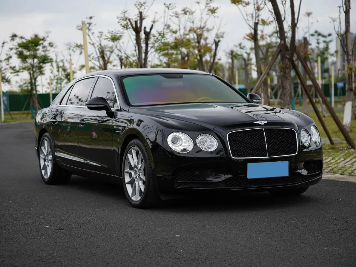 2017 Bentley Flying Spur 4.0T 528HP V8 8AT,autocango,china used car exporter,china ev exporter,chinese used car exporter,chinese used ev exporter