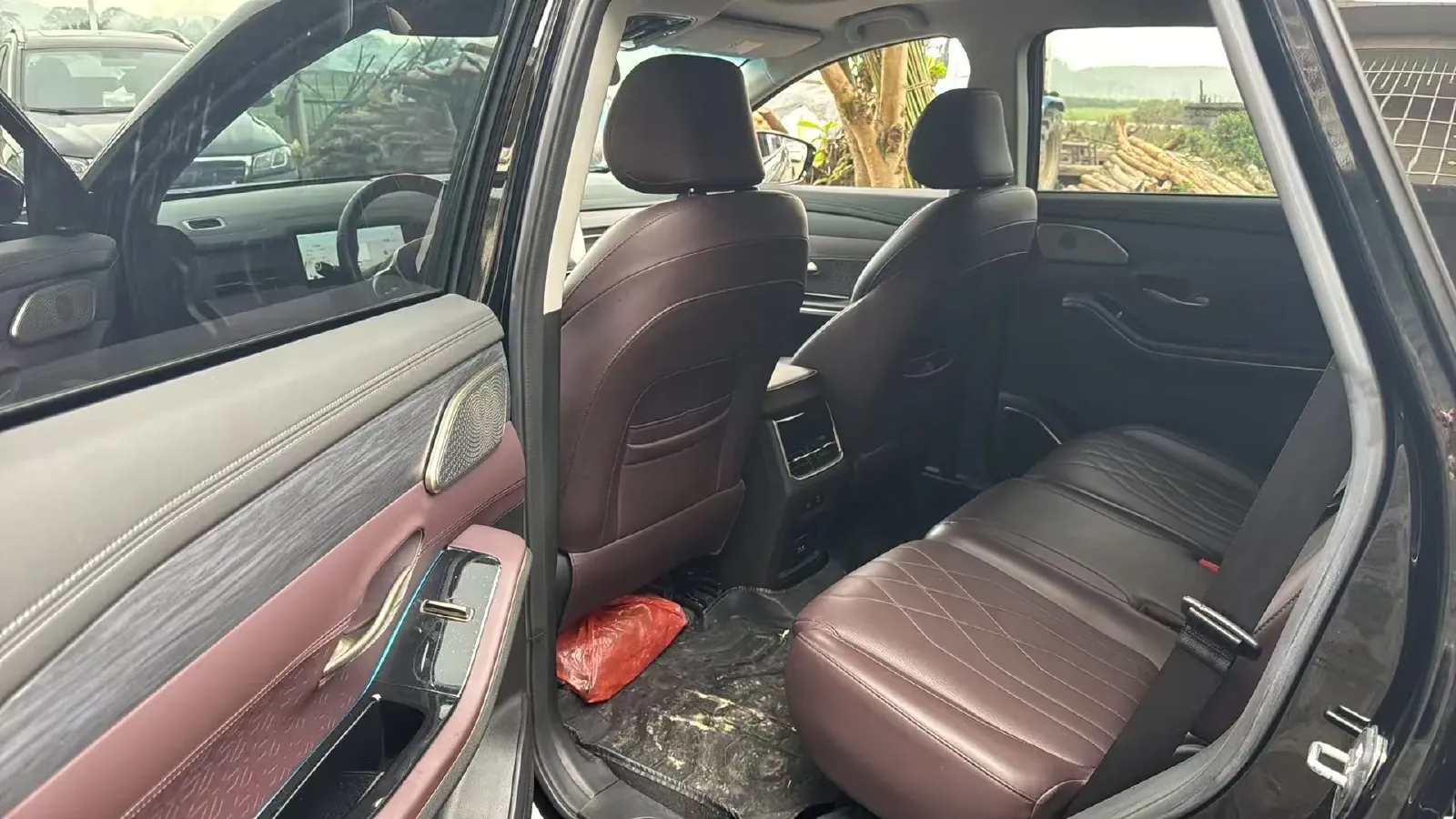 2024 Jetour X90 1.6T 197HP L4 7DCT,autocango,china used car exporter,china ev exporter,chinese used car exporter,chinese used ev exporter