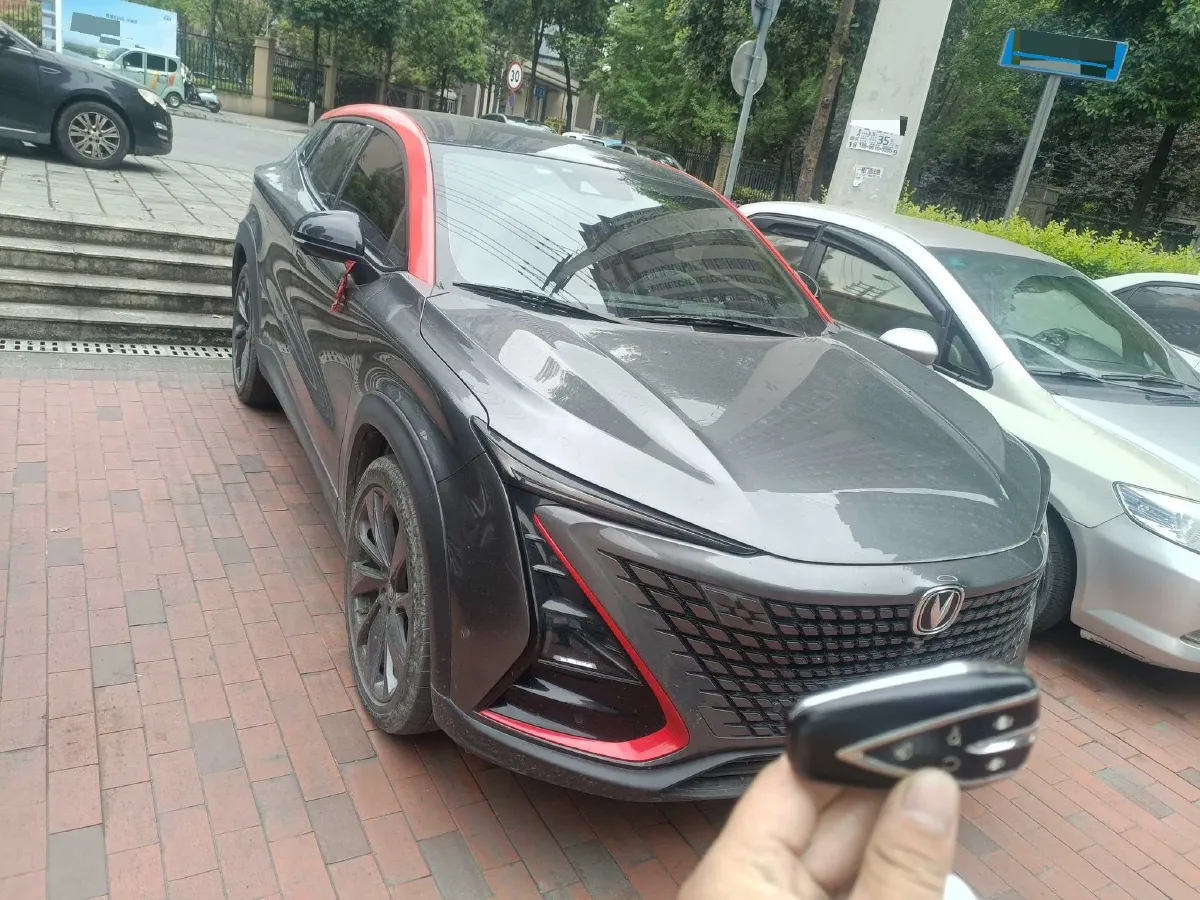 2020 ChangAn UNI-T 1.5T 180HP L4 7DCT,autocango,china used car exporter,china ev exporter,chinese used car exporter,chinese used ev exporter