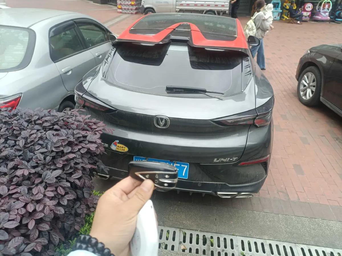 2020 ChangAn UNI-T 1.5T 180HP L4 7DCT,autocango,china used car exporter,china ev exporter,chinese used car exporter,chinese used ev exporter