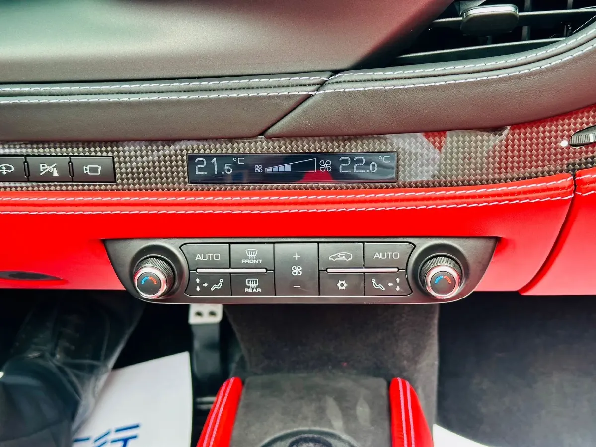 2020 Ferrari F8 3.9T 720HP V8 7DCT,autocango,china used car exporter,china ev exporter,chinese used car exporter,chinese used ev exporter