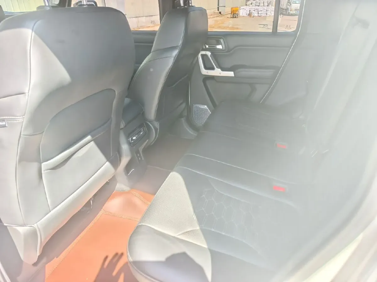 2024 212 212 T01 2.0T 252HP L4 8AT,autocango,china used car exporter,china ev exporter,chinese used car exporter,chinese used ev exporter