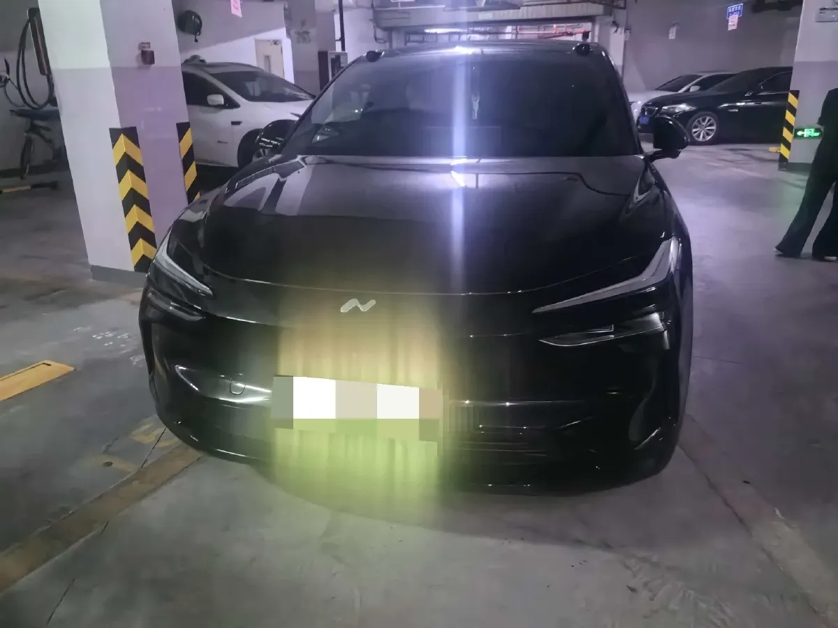 2024 IM L6 BEV 75KWH,autocango,china used car exporter,china ev exporter,chinese used car exporter,chinese used ev exporter