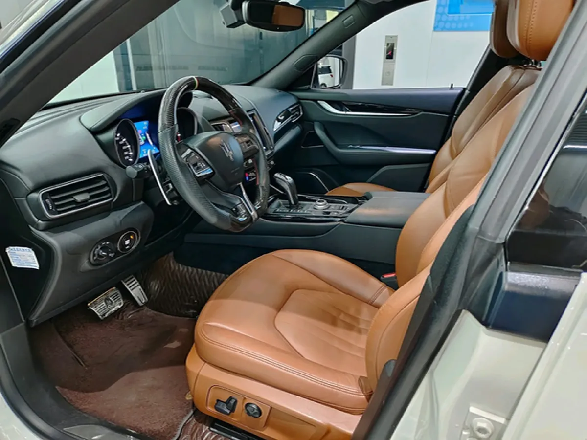 2019 Maserati Levante 3.0T 350HP V6 8AT,autocango,china used car exporter,china ev exporter,chinese used car exporter,chinese used ev exporter