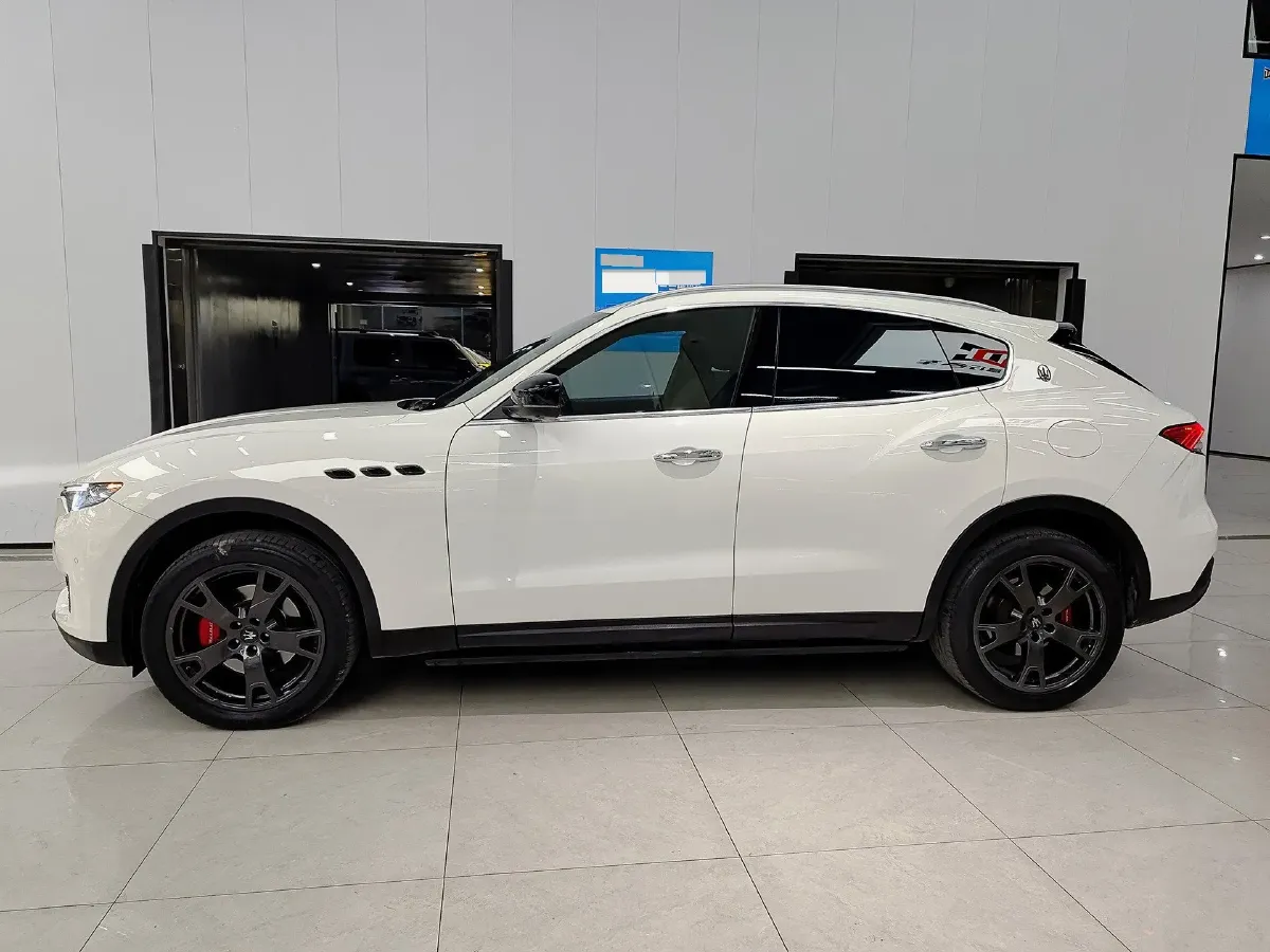 2019 Maserati Levante 3.0T 350HP V6 8AT,autocango,china used car exporter,china ev exporter,chinese used car exporter,chinese used ev exporter