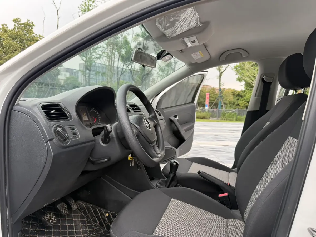 2016 Volkswagen Polo 1.4L 90HP L4 5MT,autocango,china used car exporter,china ev exporter,chinese used car exporter,chinese used ev exporter