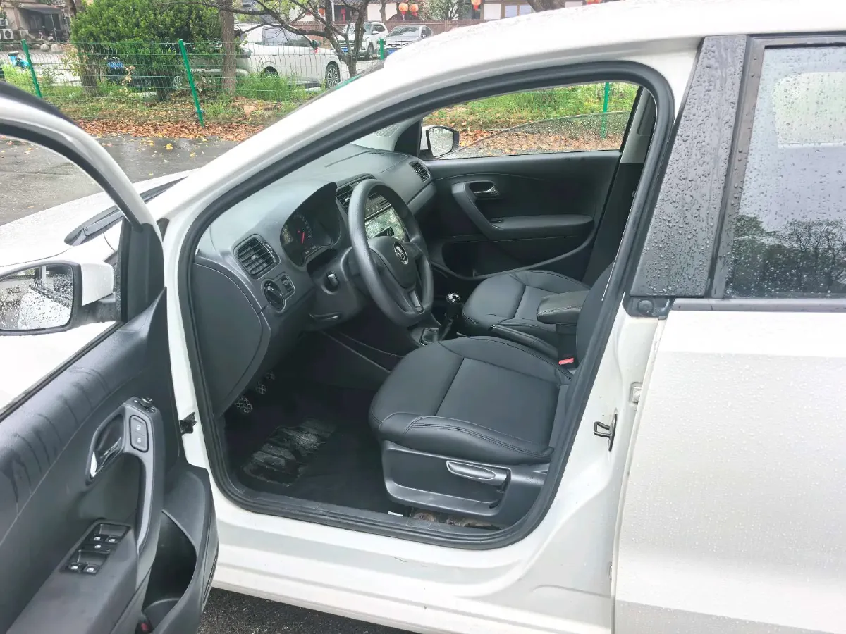 2018 ChangAn Eado 1.6L 128HP L4 5MT,autocango,china used car exporter,china ev exporter,chinese used car exporter,chinese used ev exporter