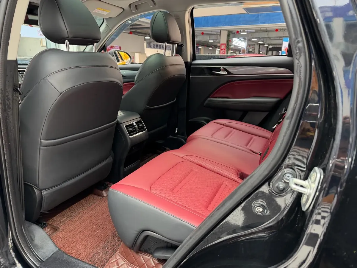 2021 GAC Trumpchi GS4 Plus 1.5T 169HP L4 6AT,autocango,china used car exporter,china ev exporter,chinese used car exporter,chinese used ev exporter