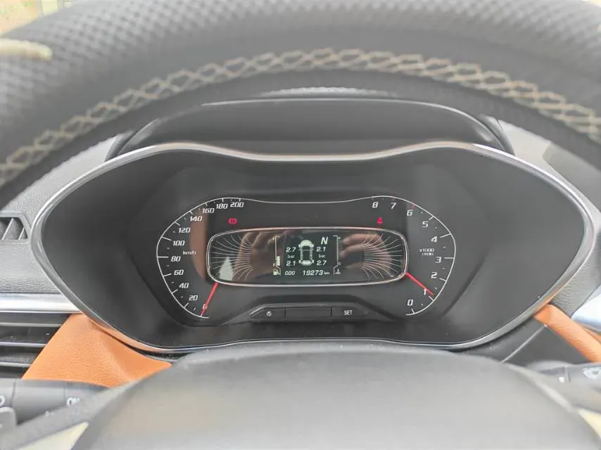 2017 HaiMa S5 Young Edition 1.6L 122HP L4 5MT,autocango,china used car exporter,china ev exporter,chinese used car exporter,chinese used ev exporter