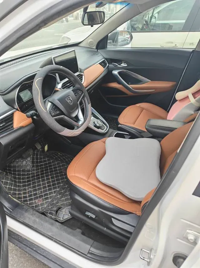 2017 HaiMa S5 Young Edition 1.6L 122HP L4 5MT,autocango,china used car exporter,china ev exporter,chinese used car exporter,chinese used ev exporter