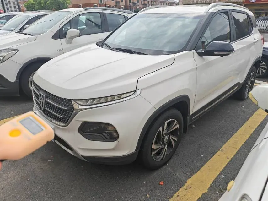 2017 HaiMa S5 Young Edition 1.6L 122HP L4 5MT,autocango,china used car exporter,china ev exporter,chinese used car exporter,chinese used ev exporter