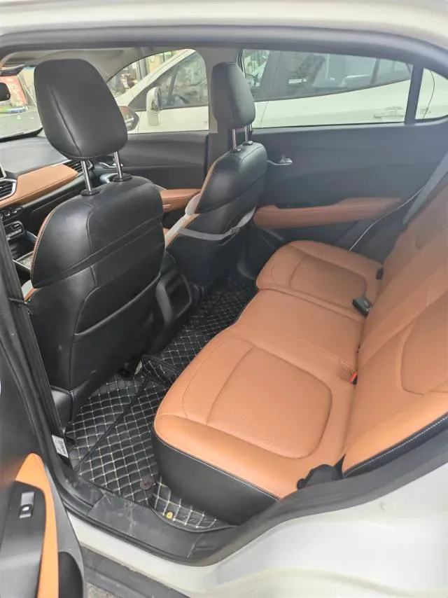 2017 HaiMa S5 Young Edition 1.6L 122HP L4 5MT,autocango,china used car exporter,china ev exporter,chinese used car exporter,chinese used ev exporter